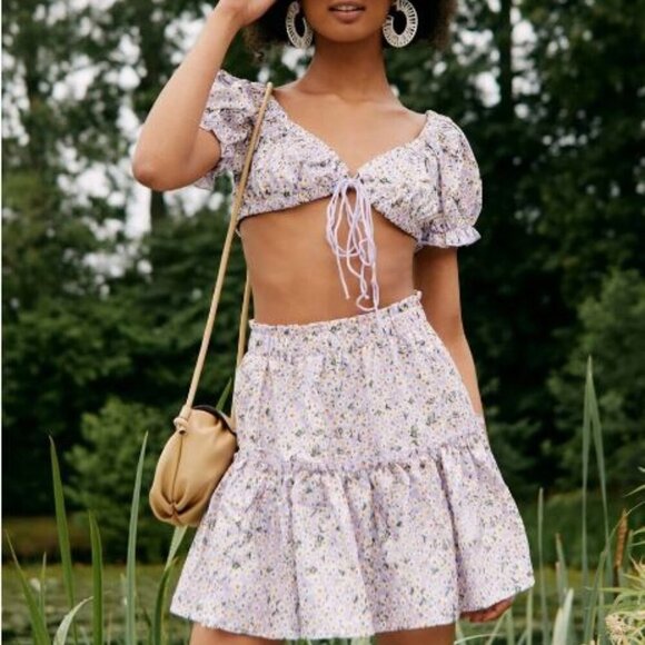Floral Print Lavender  Tie Front Top and Skirt Set - Size Large - Picture 1 of 4
